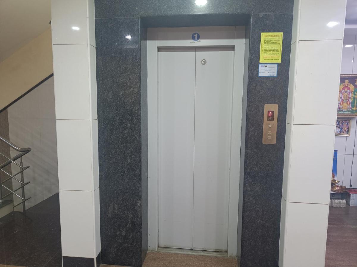 Hotel Arunachala Puduccseri Kültér fotó