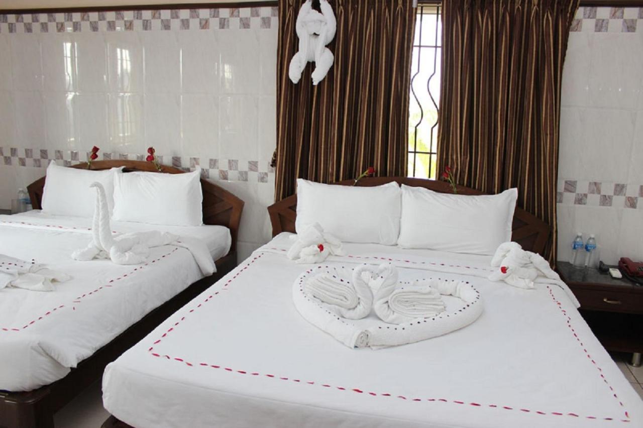 Hotel Arunachala Puduccseri Kültér fotó