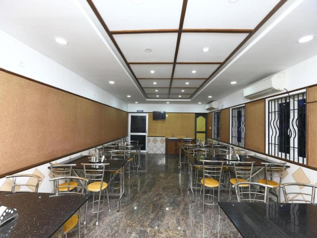 Hotel Arunachala Puduccseri Kültér fotó