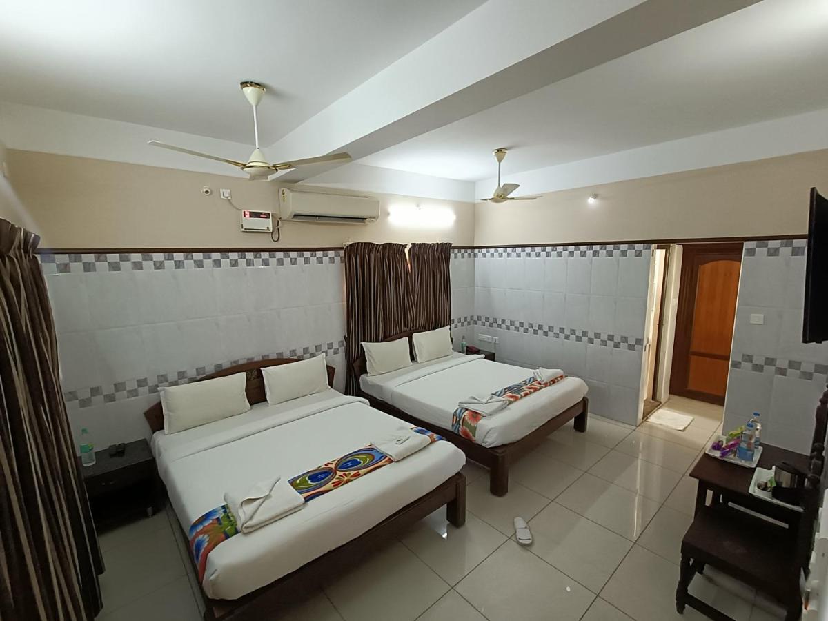 Hotel Arunachala Puduccseri Kültér fotó
