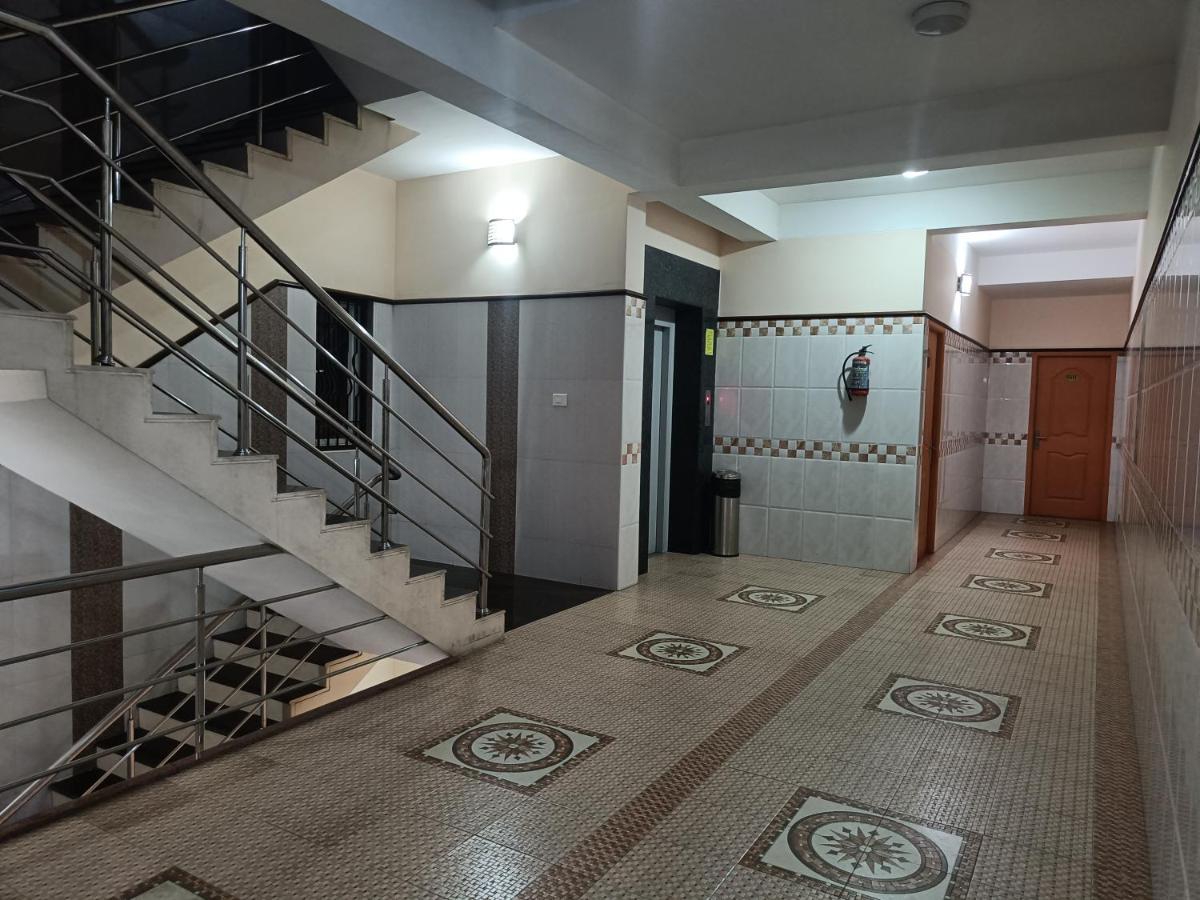 Hotel Arunachala Puduccseri Kültér fotó