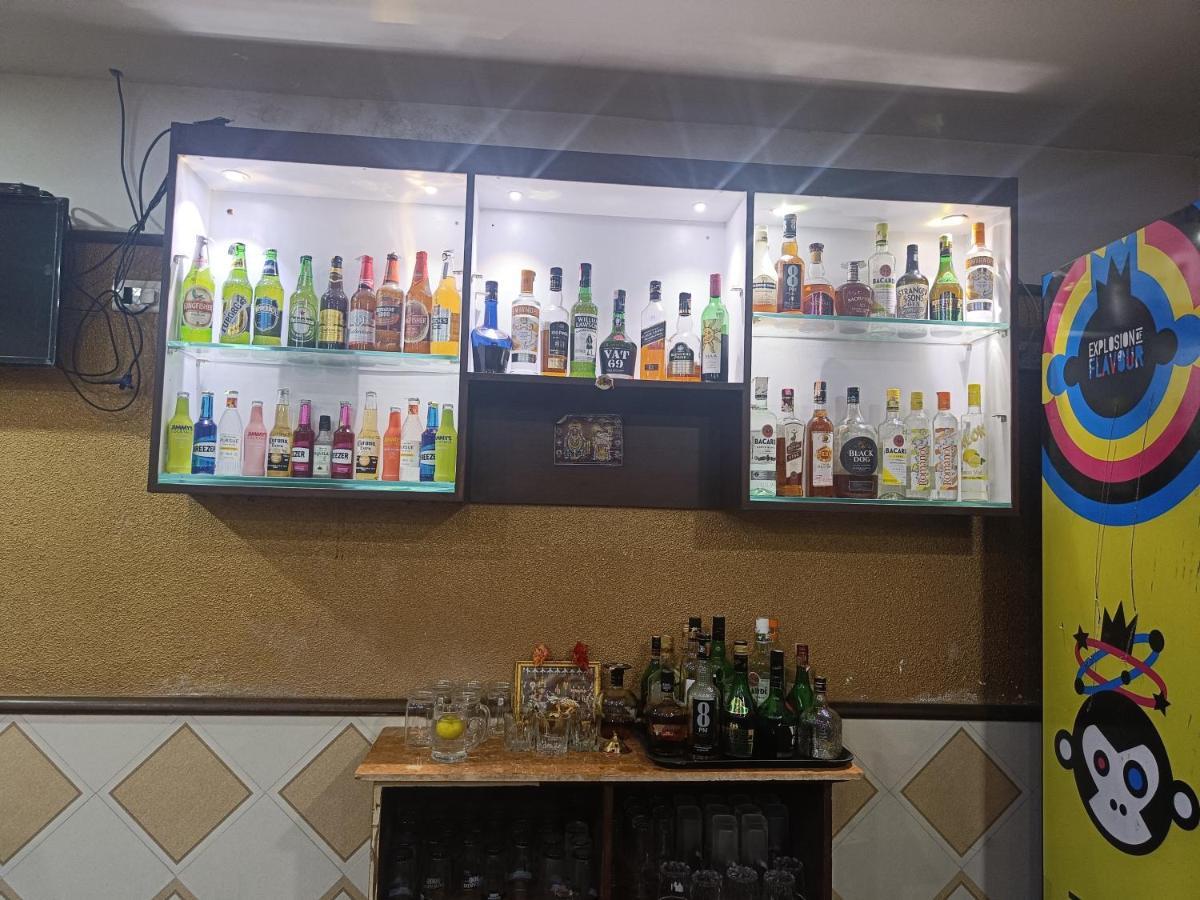 Hotel Arunachala Puduccseri Kültér fotó