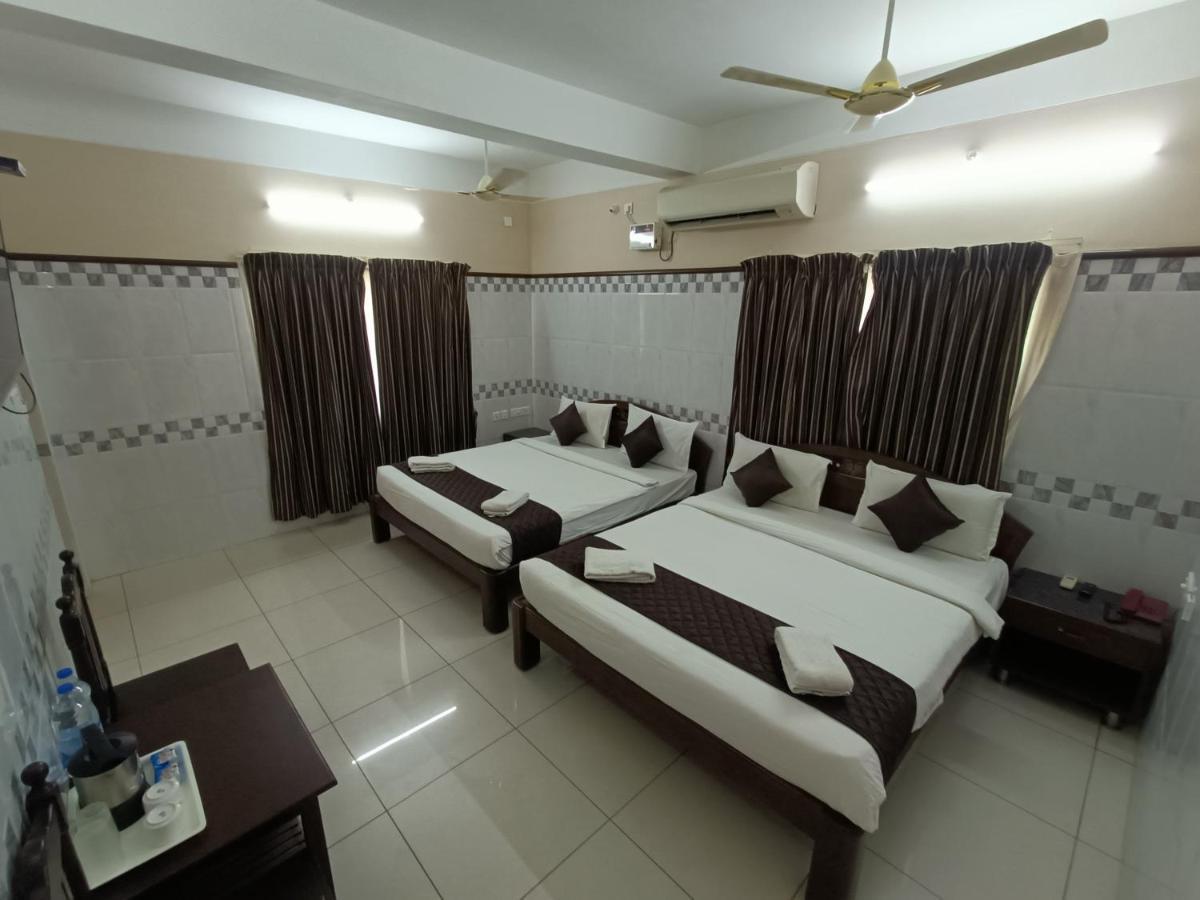 Hotel Arunachala Puduccseri Kültér fotó